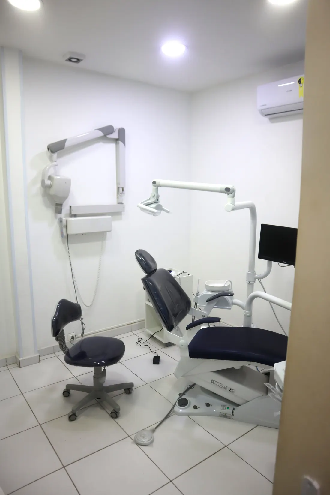Consultório equipado para prótese e reabilitação